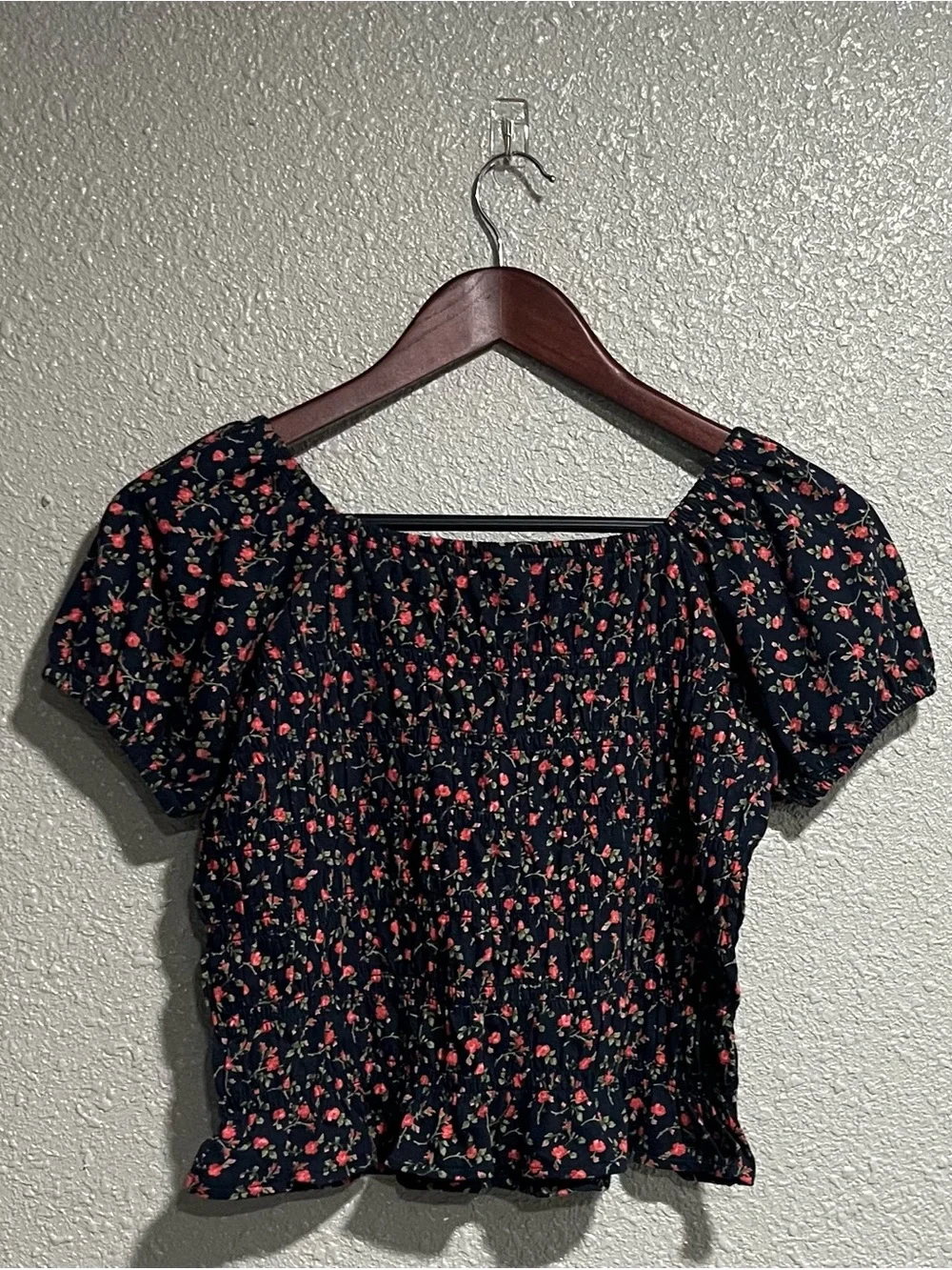 Old Navy Black Floral Smocked Puff-Sleeve Top